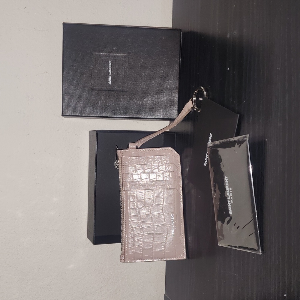 Ysl cardholder keychain..pre loved